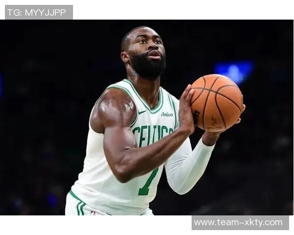 张佳玮分析杰伦布朗本季表现如小卡与乔约翰逊的完美结合 张佳玮分析杰伦布朗本季表现如小卡与乔约翰逊的完美结合