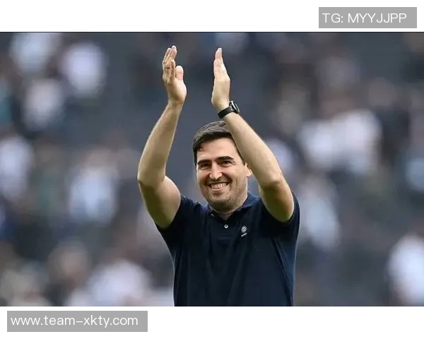 伊劳拉回顾比赛最后时刻的绝佳机会认为伯恩茅斯有望逆转取胜