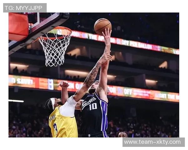 浓眉半场表现亮眼12投6中罚球全中助力球队争胜 浓眉半场表现亮眼12投6中罚球全中助力球队争胜